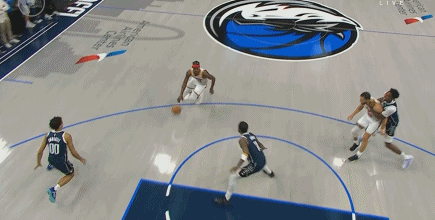 裁判报告:巴特勒被吹进攻犯规是正确的 欧文已建立合法防守位置