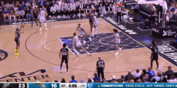 北卡黑鹰回来了?巴恩斯弹无虚发 三分五连击&首节6中6开局