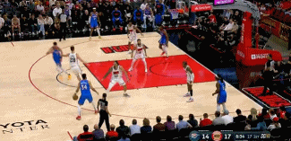 ?这可太秀了！亚历山大急停晃倒阿门命中跳投